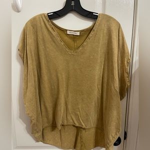 High low mustard seed top, size S